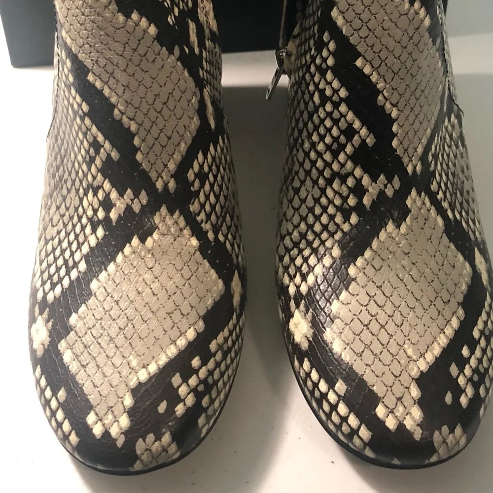 Coach Snake Women’s  Print Leather Booties! NWT Size 8 - Picture 8 of 17